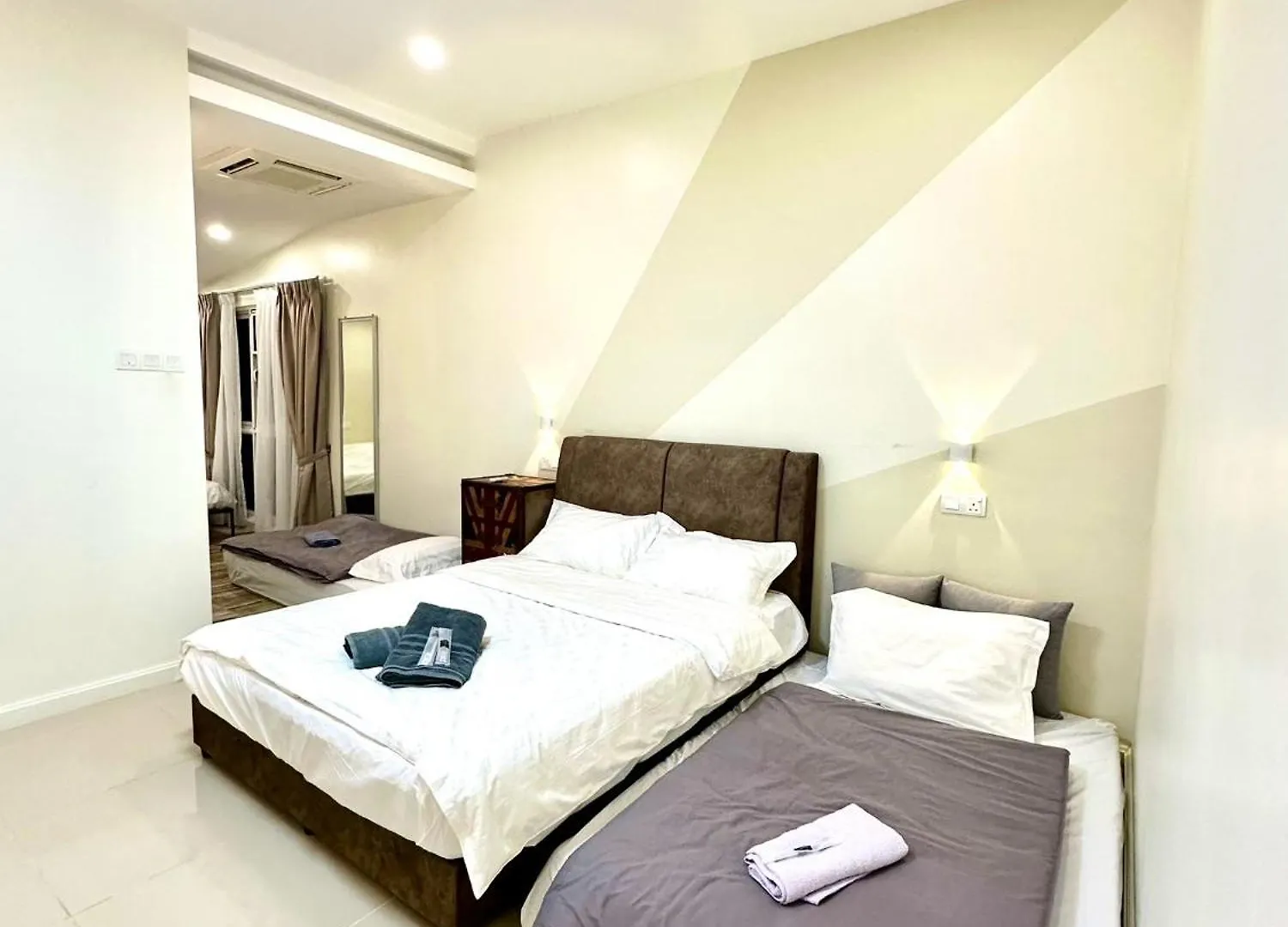 Stylish Villa Alma Simpang Ampat
