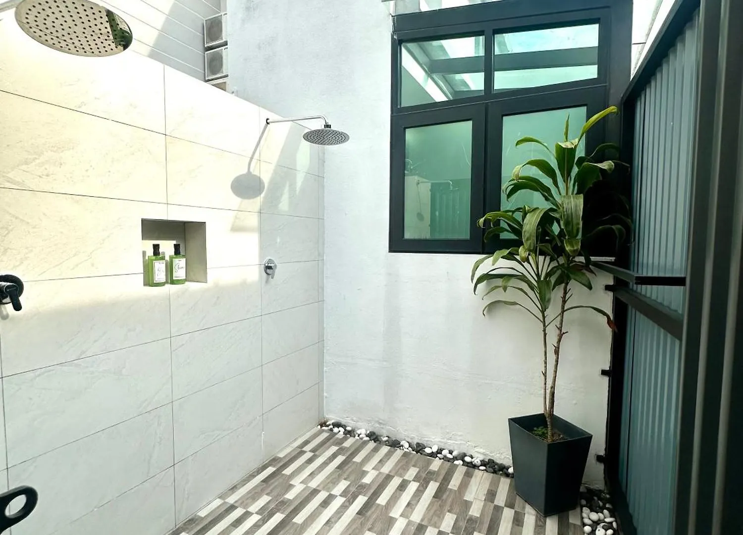Stylish Villa Alma Simpang Ampat